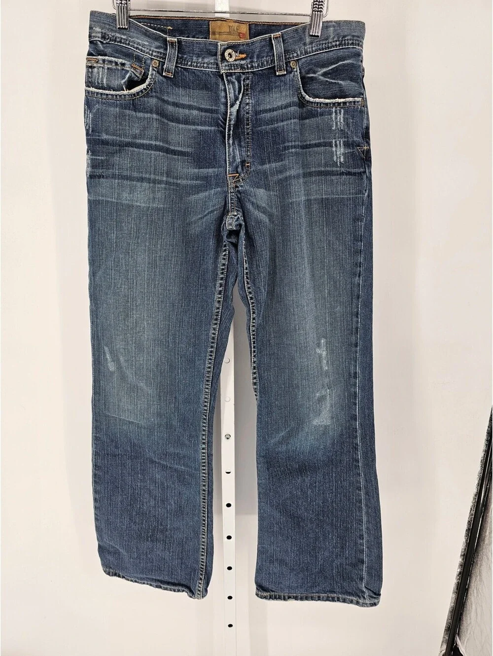 Vintage Y2K BKE Mens Sz 33x32 Straight Leg Jaxon Fit Blue Jeans Medium Wash